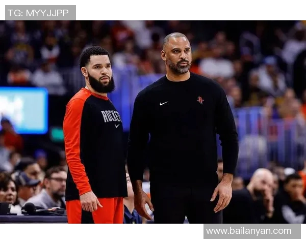 乌度卡探讨范弗利特替代方案努力发挥五大阵容独特作用