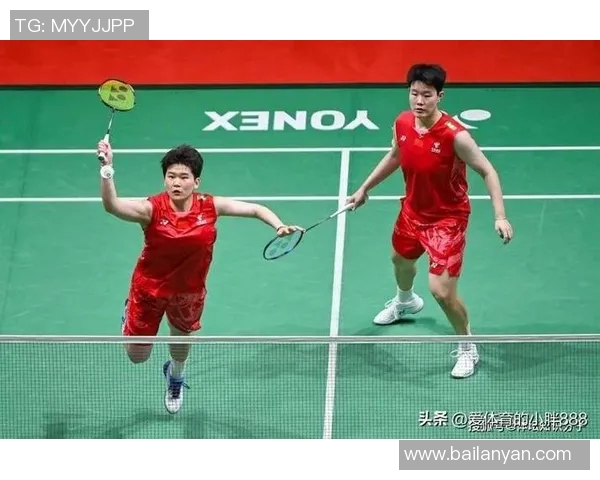 第二局3分险胜！刘圣书谭宁2-0击败弗兰西斯卡珍妮 晋级女双16强